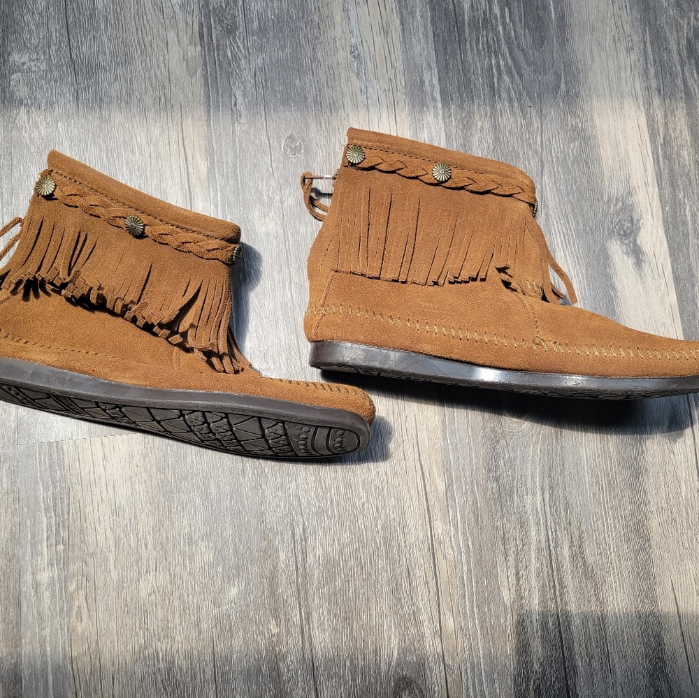 Minnetonka Brown Moccasin Booties - Picture 2 of 5